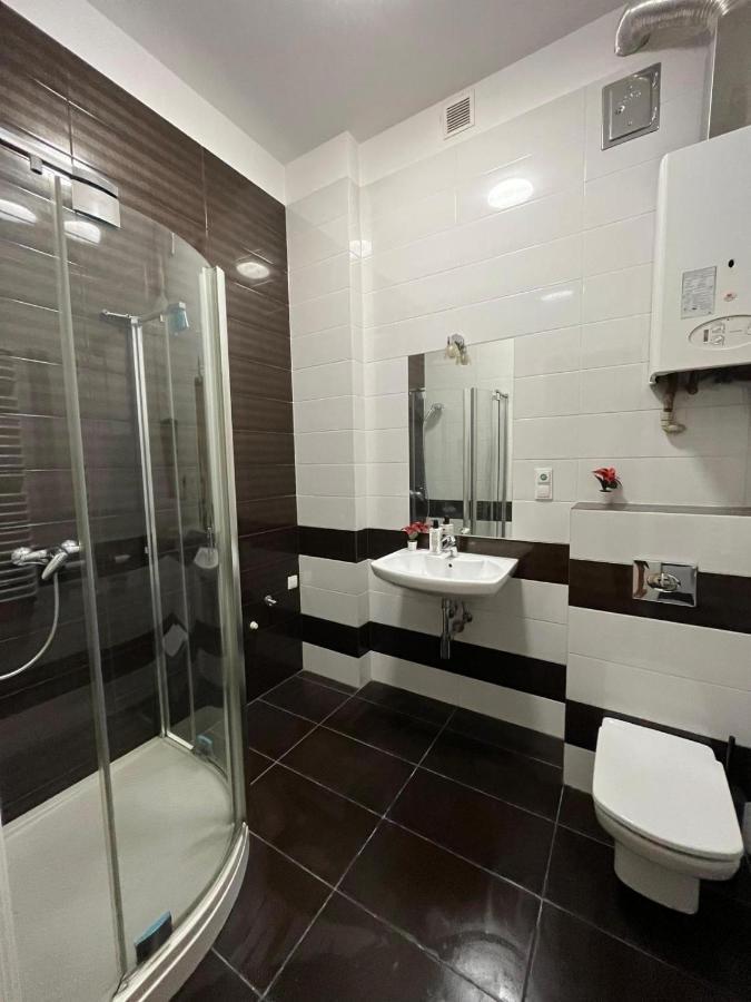 Batorego Lovely Rooms Krasków Exterior foto